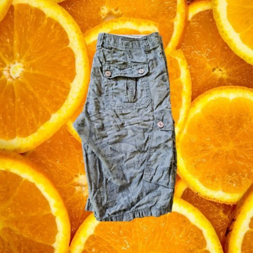DKNY Active Gray and Tan Designed Shorts Size‎ 36